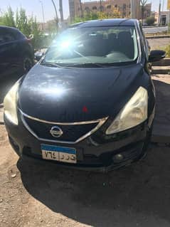 Nissan Tiida 2015 0