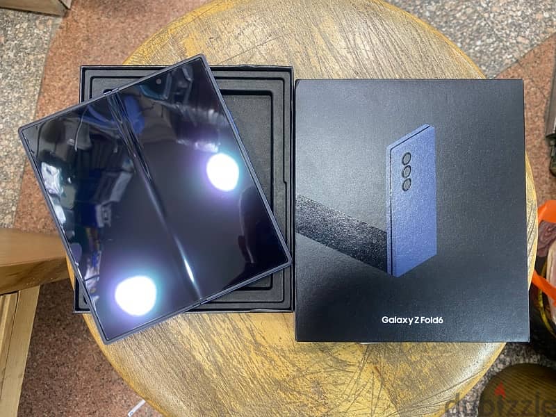 Galaxy Z Fold 6 dual sim 256G Blue  جديد 1