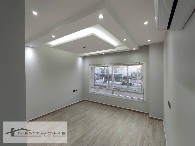 Amazing town house for rent in hyde park new cairo prime location ultra super luxe with kitchen,ac`s 2