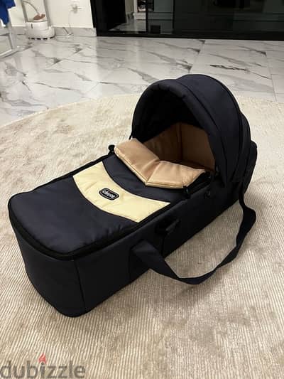 chicco baby carrier and car seat