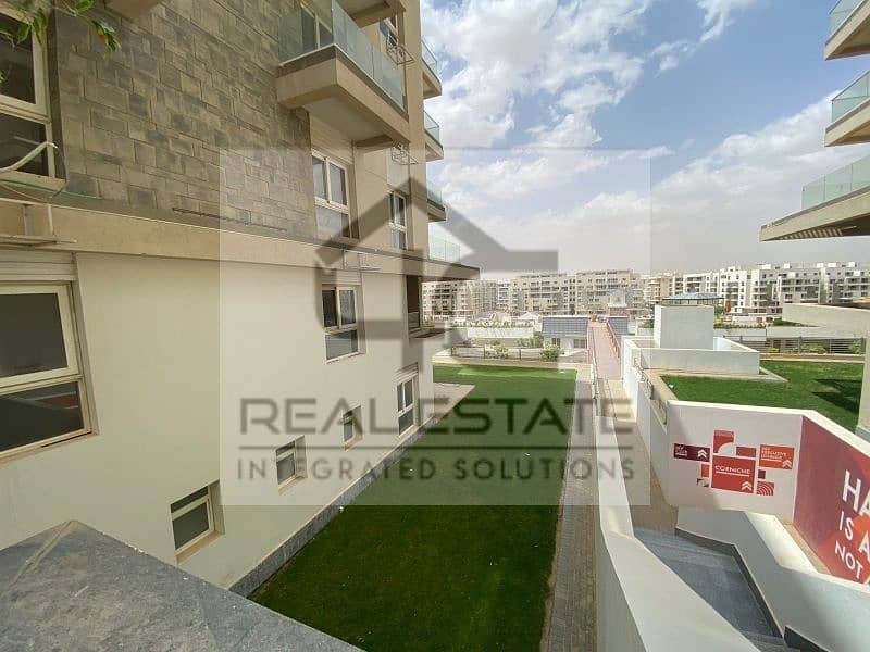 Apartment for sale, fully finished,with a prime location in the heart of New Cairo, and the price including the club 12