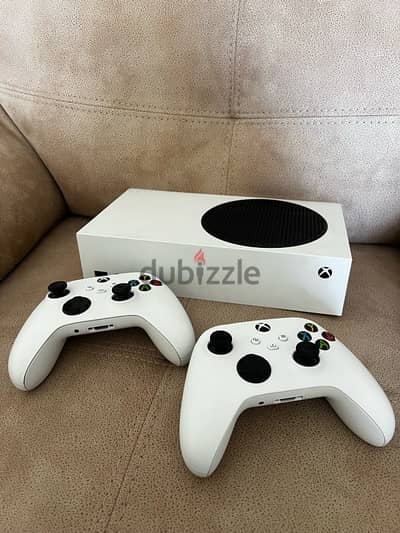 Xbox S ( Very Good condition )