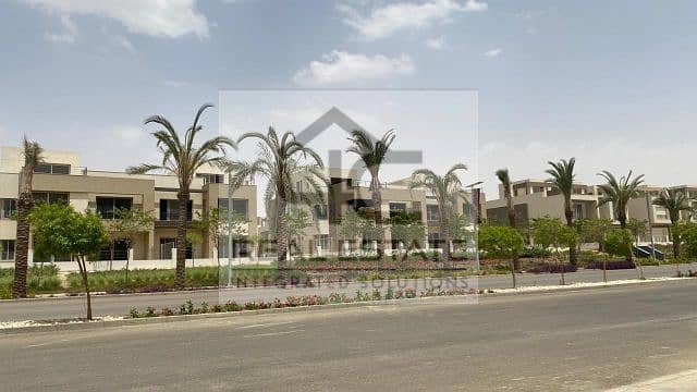 Stand alone for sale in installments, in a prime location and with a view over the largest landscape area 3