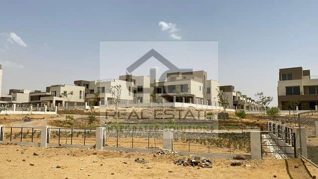 Stand alone for sale in installments, in a prime location and with a view over the largest landscape area 6