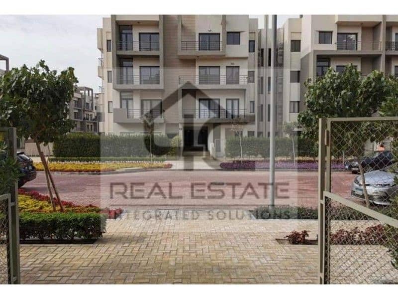 Penthouse for sale in installments, ready to move, fully finished with air conditioners, at a price including maintenance, garage, and clubhouse 7