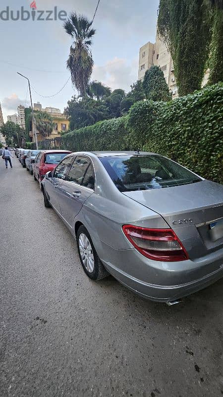 Mercedes-Benz C200 2009 8