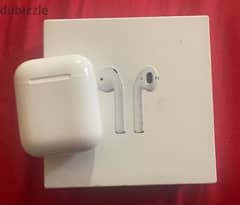 اصليه AirPods السماعه اليمين محتاجه بطارية 0