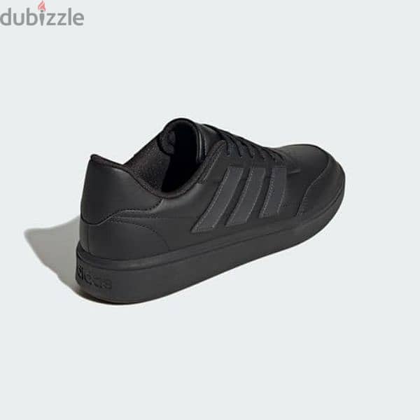 كوتشي اديداس اقل من سعره 800 جنيه مقاس 44 | Adidas Courtblock 4