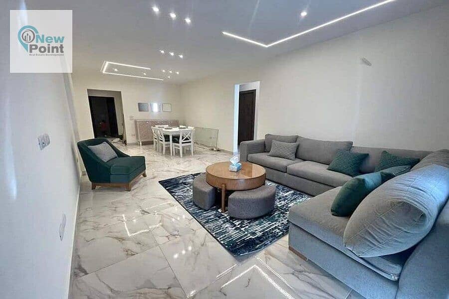 Immediately receive a standalone villa, prime location, directly on the ring road, for sale in a fully-serviced compound, Palm Hills New Cairo Compoun 2