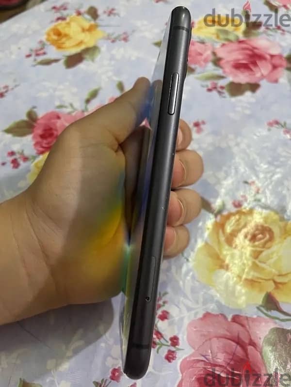 iPhone 11 عادي 2