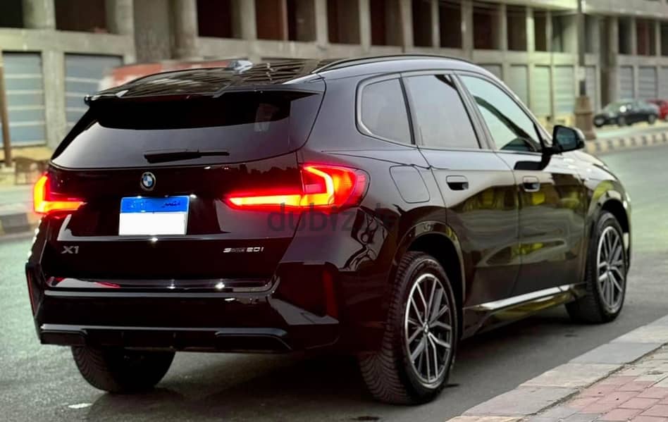 بي ام دبليو إكس 1 شبه جديدة 2023 BMW X1 M Sport 6