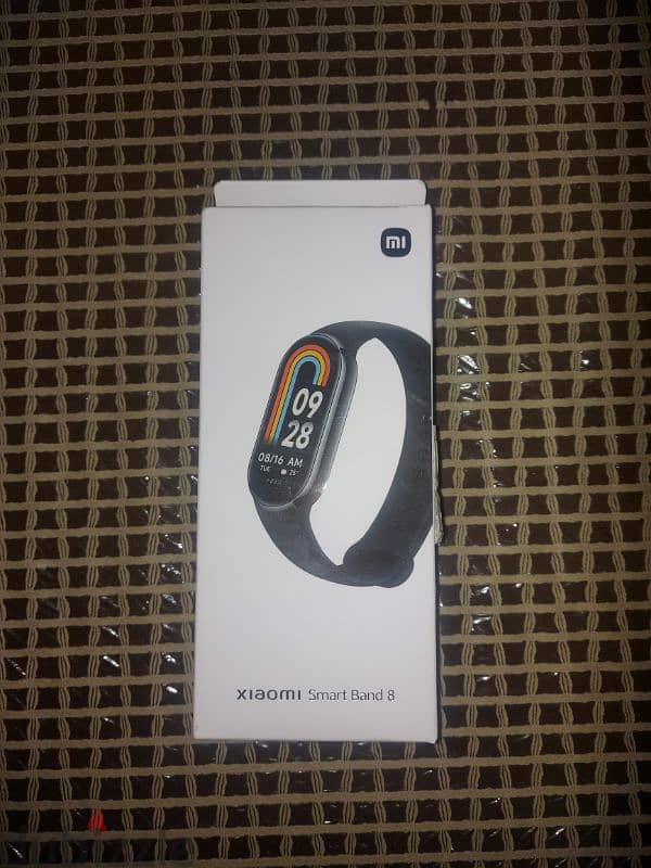 xiaomi smart band 8  used like new with box and charger 0