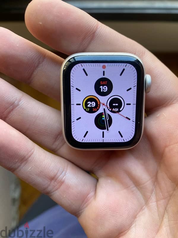 Apple Watch SE (GPS) (2nd Generation) 3