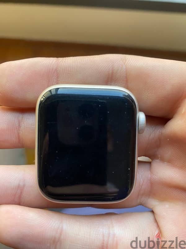 Apple Watch SE (GPS) (2nd Generation) 4