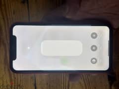 iPhone 1 1مستعمل بحاله جديده بطاريه فوق التسعين بدون  علبه وتر بروف 0