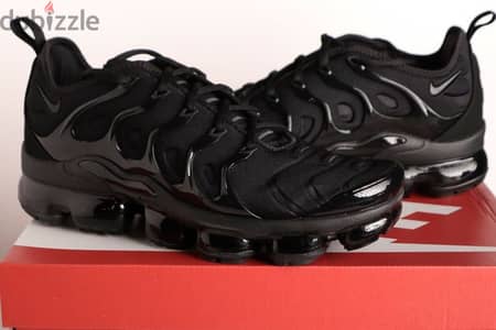 Nike Vapormax Plus triple black