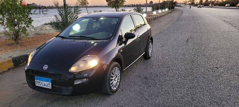 Fiat Punto 2016 1