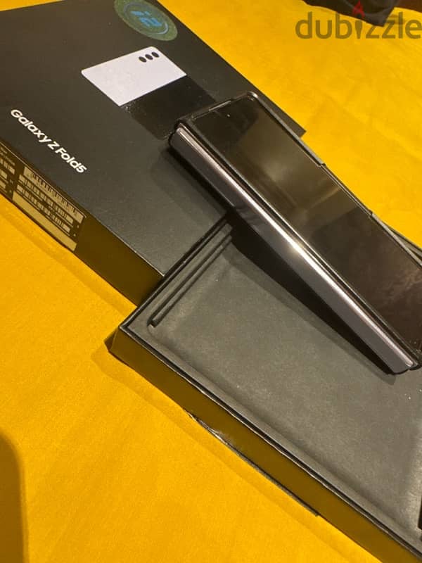 Samsung Galaxy Z Fold 5  512GB For Sale - Excellent Condition 4