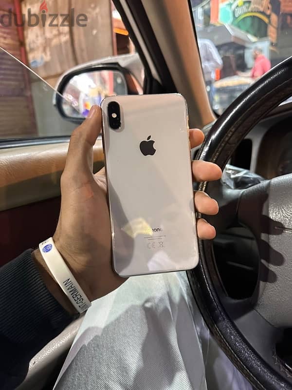 آيفون xs max 1