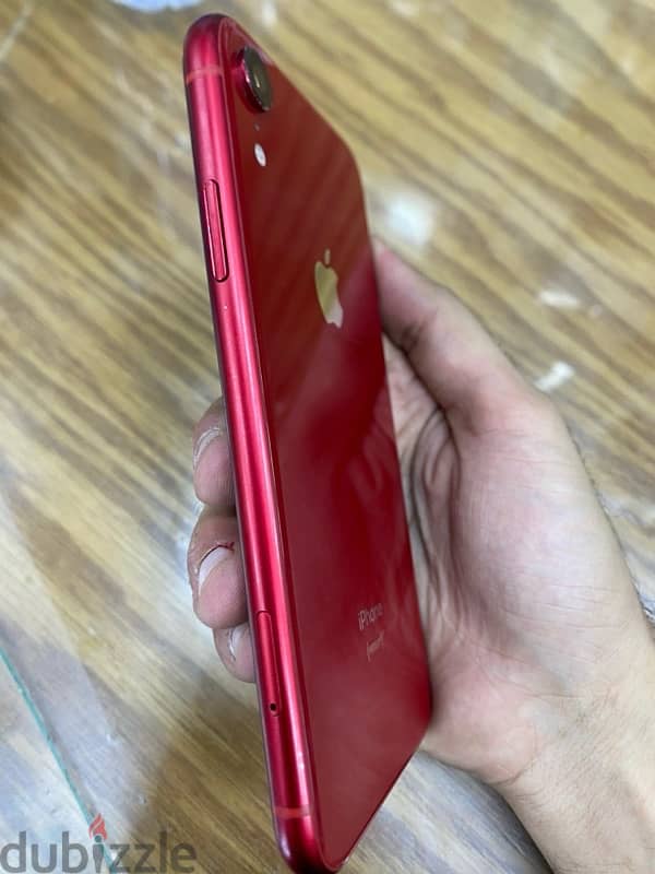 iPhone XR شريحتين  بطاريه80%  مغير كاميرا اصليه خلع و 4