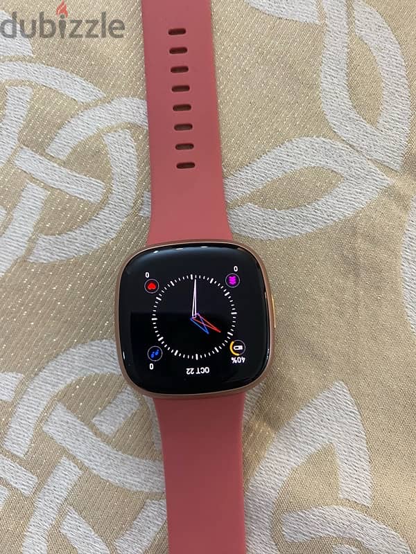 open box -Fitbit versa 4 2