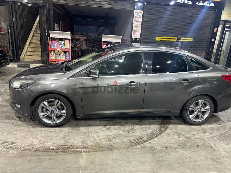 Ford Focus 2018 10