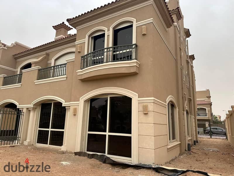 Villa for Sale with Immediate Delivery in La Vista El Patio Prime - New Cairo 0