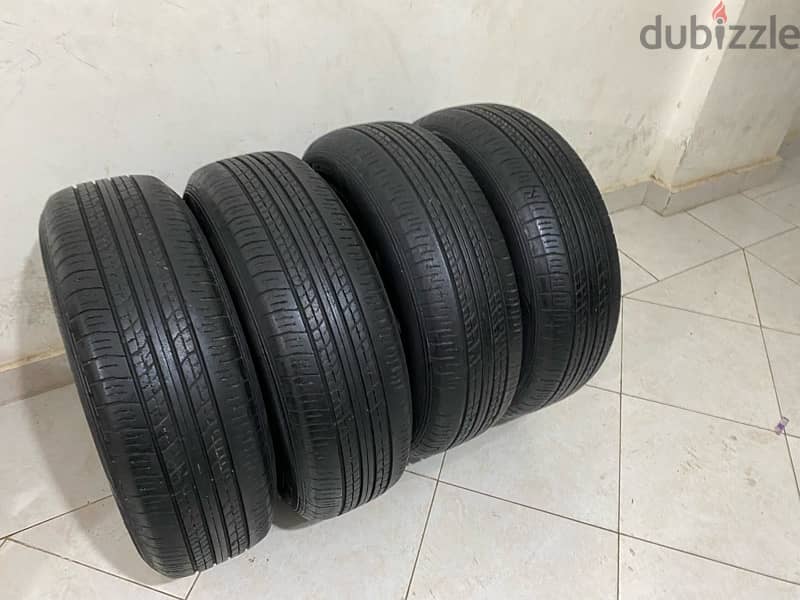 طقم ٤ فرد دانلوب ياباني 215/70 R16 1