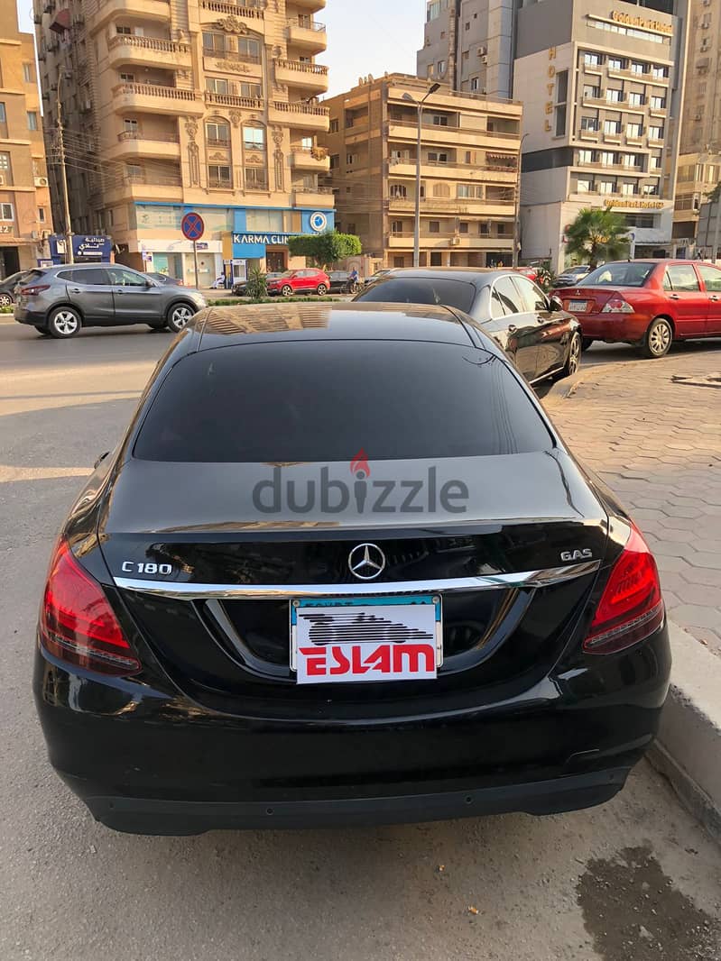 Mercedes-Benz C180 Classic 2020 Wakeel 1