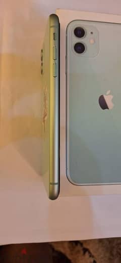 I phone 11 128GB Green. 0