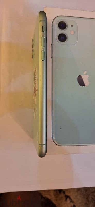 I phone 11 128GB Green.