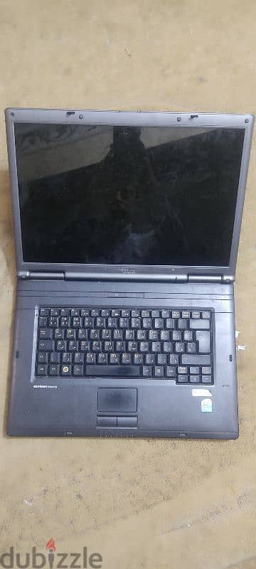 FUJITSU Esprimo Mobile D9500 10