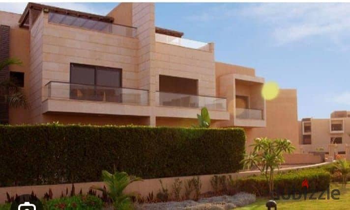 Apartment with a garden, the size of a villa, ready for viewing and immediate delivery in Sheikh Zayed, next to Palm Parks, installments 6