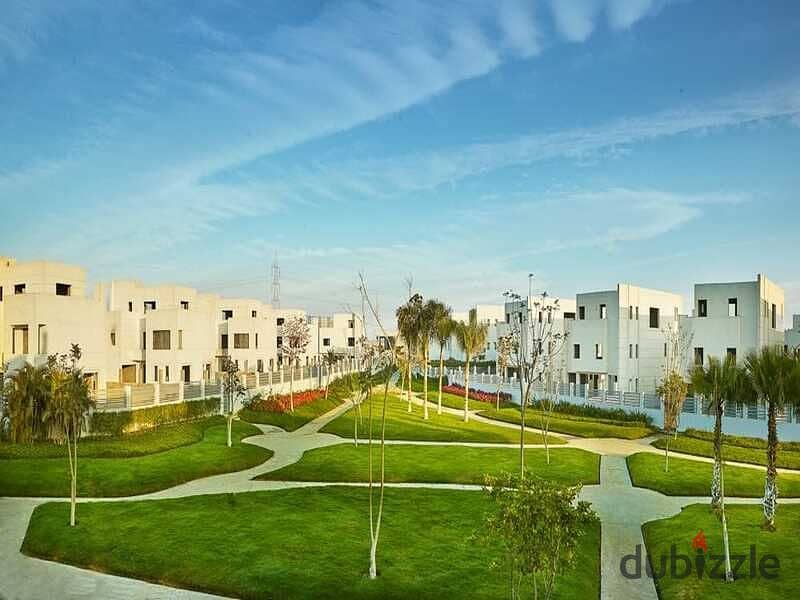 In Sheikh Zayed, a 982-square-meter villa, immediate delivery, in installments, on the Cleoptra Square Direct axis 1