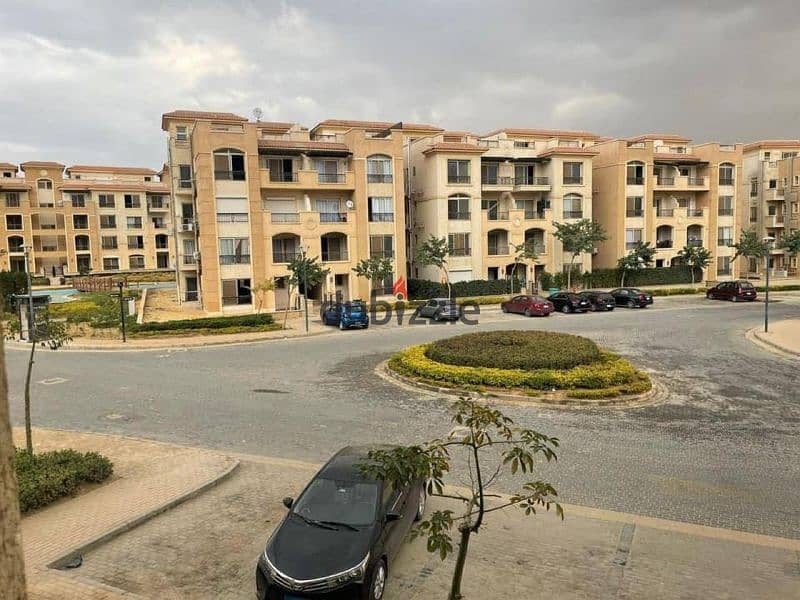 Apartment 175m for sale at a bargain price, direct lake view, immediate delivery in Stone Residence Compound 8