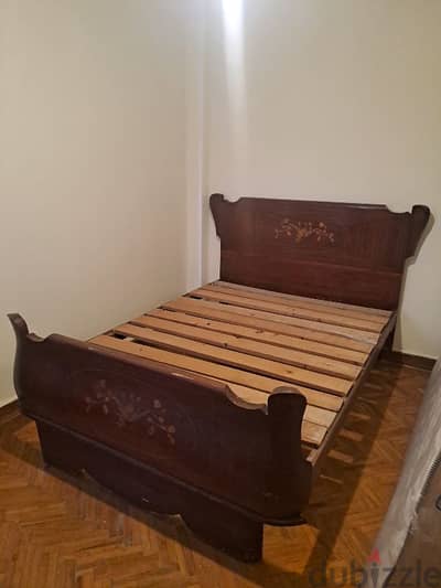 سرير  سراير  bed