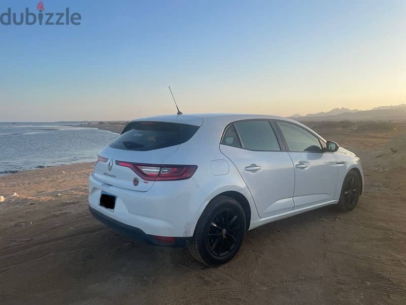 Renault Megane 2018 1