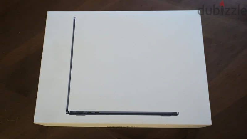 MacBook Air M3 Ram 16 Hard 500 Open Box 3