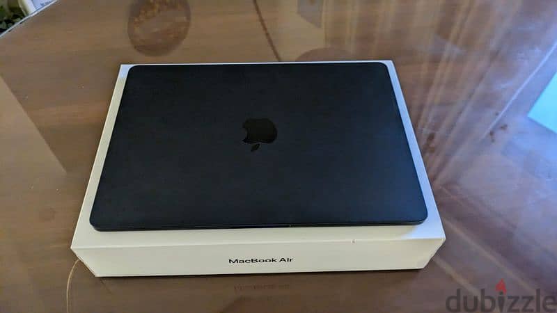 MacBook Air M3 Ram 16 Hard 500 Open Box 4