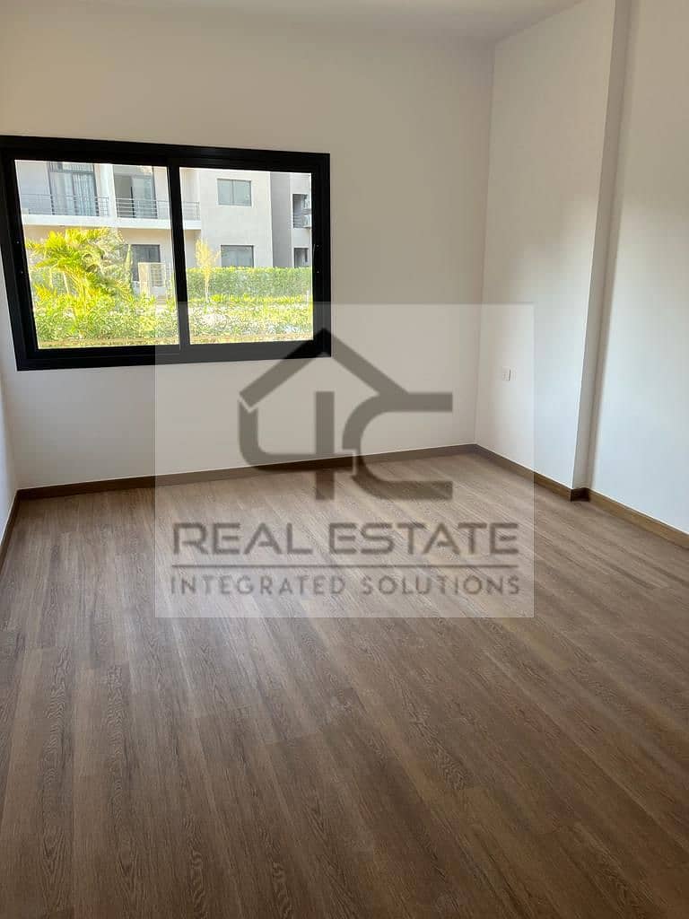 Fully finished apartment 182 for sale in Fifth square, delivery 2025 and completion in installments over 7 years - price includes maintenance and park 7