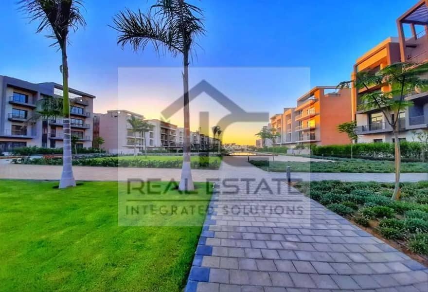 Fully finished apartment 182 for sale in Fifth square, delivery 2025 and completion in installments over 7 years - price includes maintenance and park 12