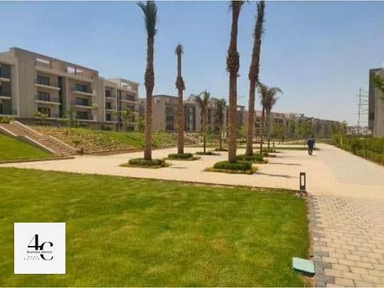 For sale the most special apartment 182m fully finished 3 bedrooms with the lowest down payment in Fifth Square Al Marasem Fifth Settlement 4