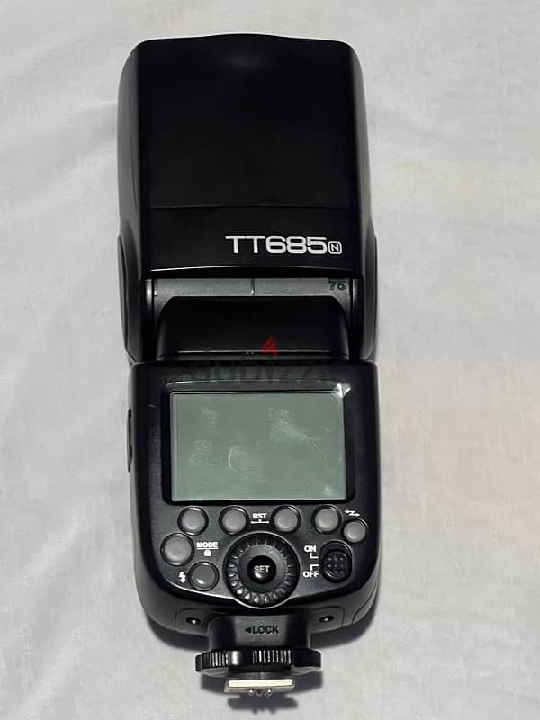 فلاش TT685  كسر زيرو بجميع مشتملاته العلبه Flash Camera 5