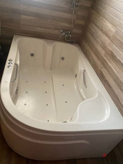 جاكوزي (Ideal Standard Jacuzzi)