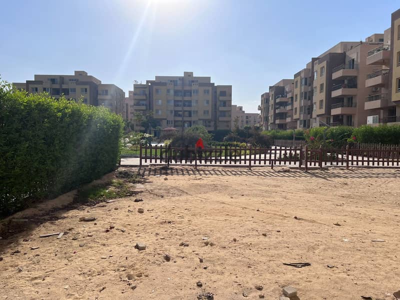 Duplex for sale, 5-bedroom, 3-bathroom overlooking the swimming pool, next to Al Khamayel and New Giza in Sheikh Dhaid 8