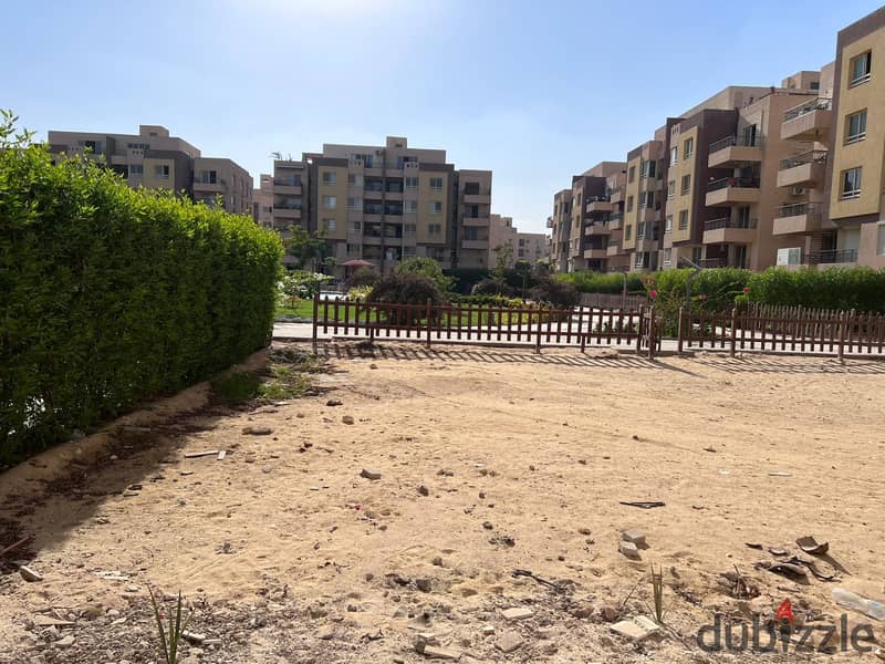 Duplex for sale, 5-bedroom, 3-bathroom overlooking the swimming pool, next to Al Khamayel and New Giza in Sheikh Dhaid 21