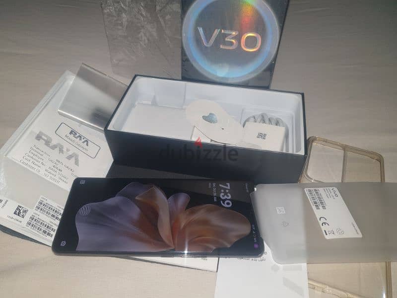 vivo 30  بضمان محلي . . . بكامل مشتملاته ،،،حالته زيرو 3