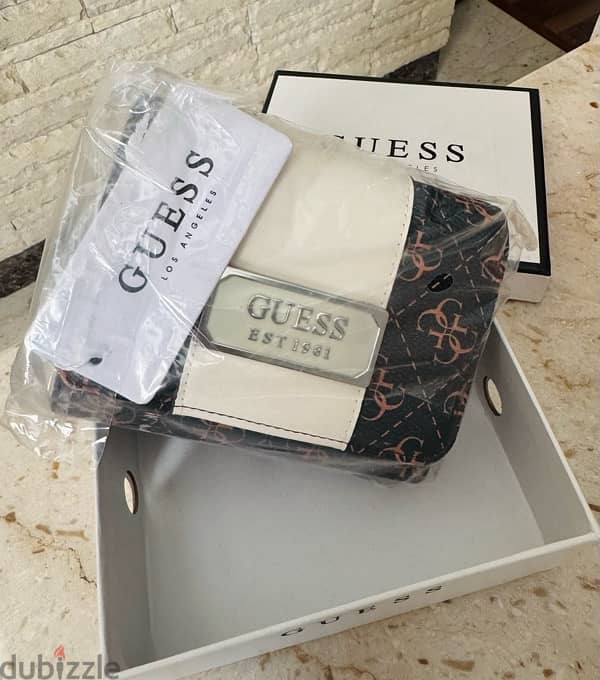 New Guess Wallet 2