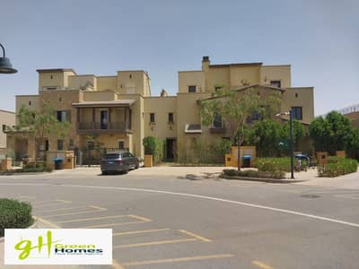 under market price Town House 280m in mivida emaar for sale with dp and remaining