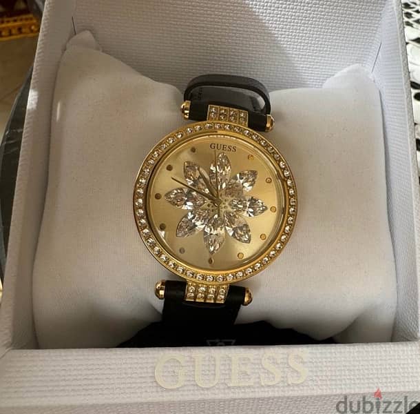 GUESS Women's Trend Crystal 32mm Watch 1